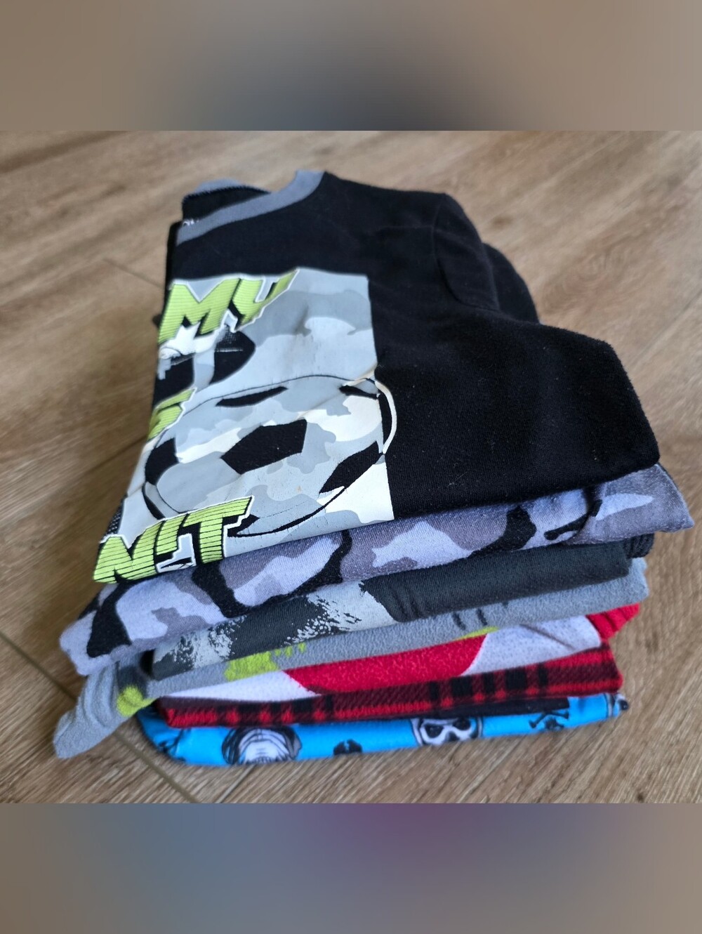 (4) Boys Assorted Pajamas Short/Long Sleeve Size L 12/14
